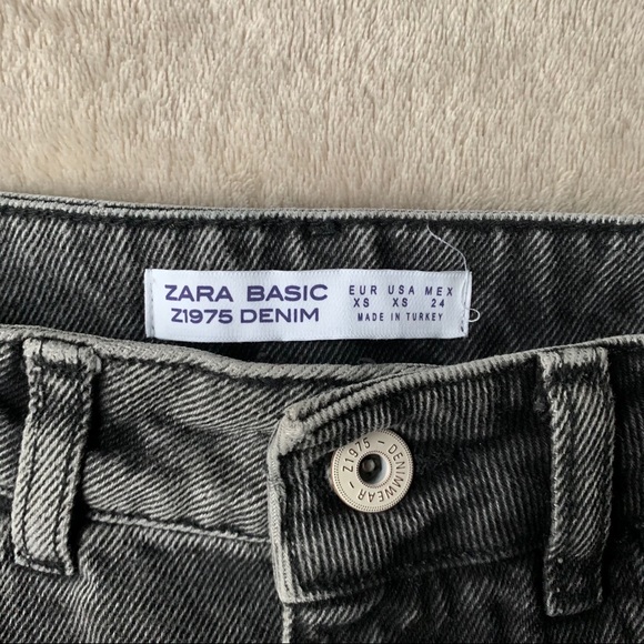 Zara “Vintage” Grey Denim Cutoff Mini Skirt - Picture 3 of 4